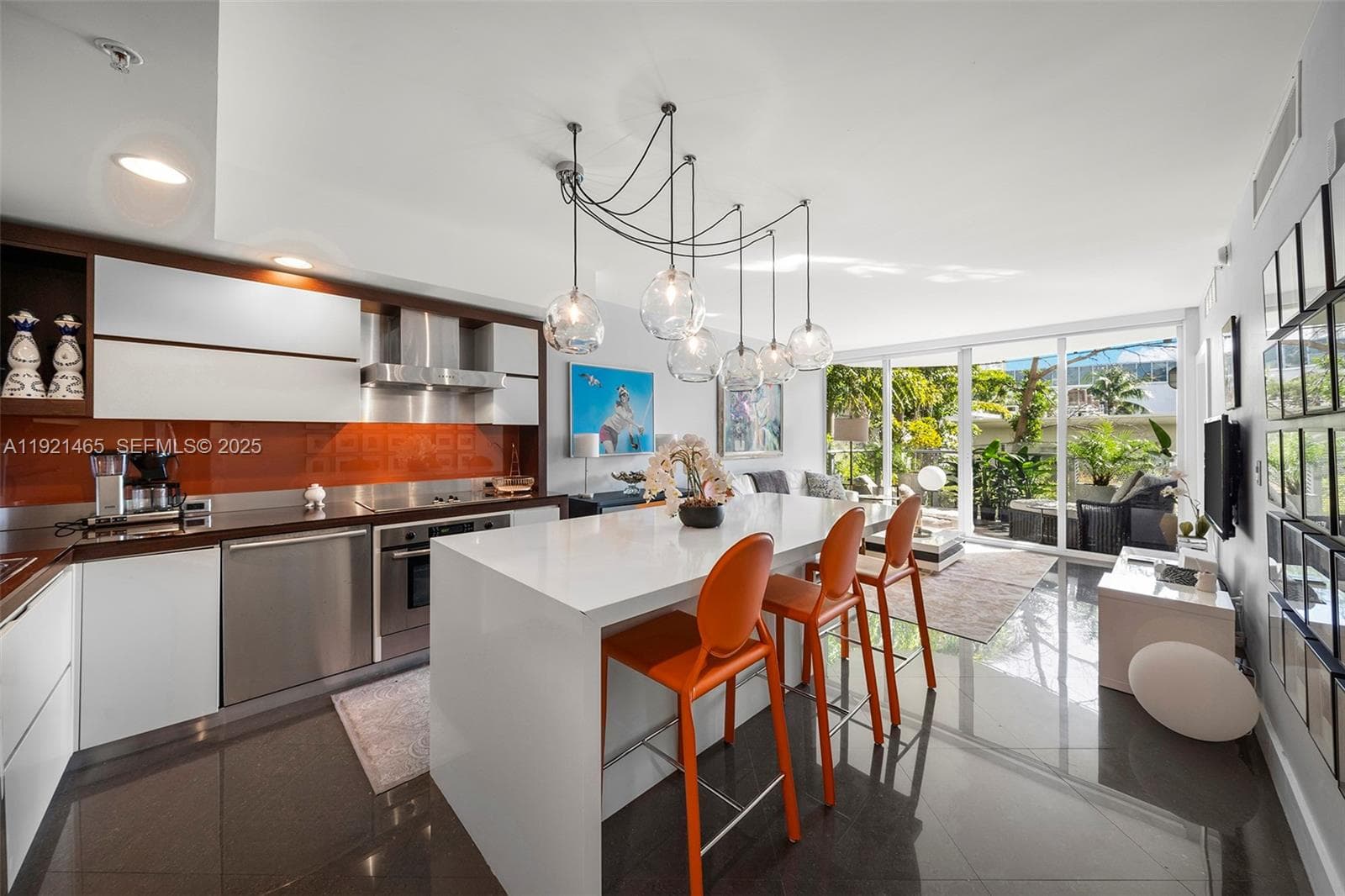 2155 Washington Ct # 205, Miami Beach FL 33139 — 1