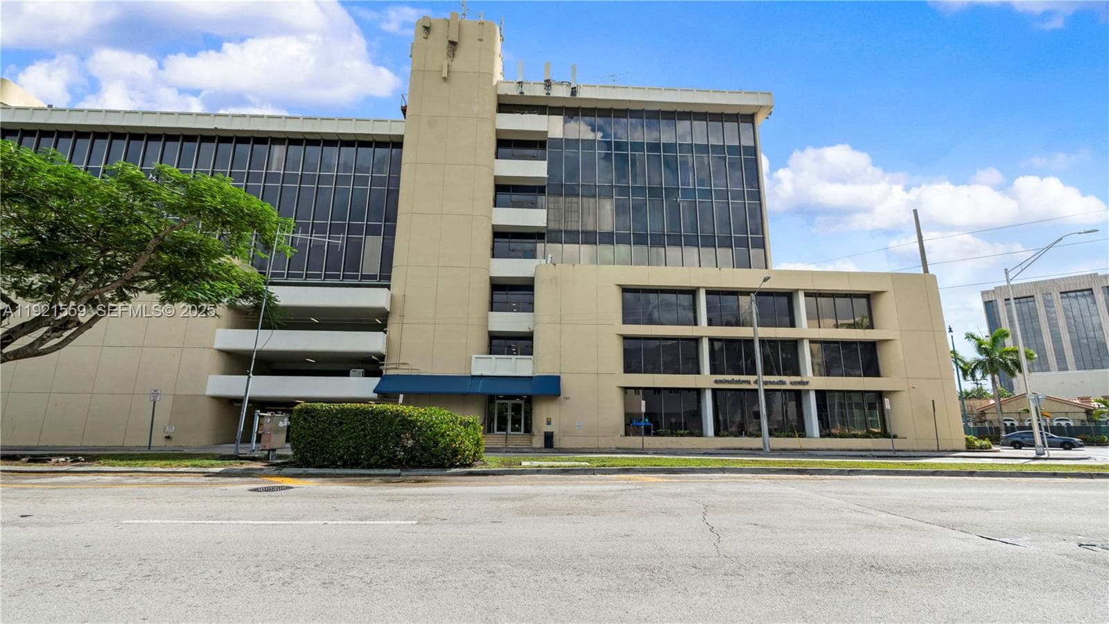 747 Ponce De Leon Blvd # 410, Coral Gables FL 33134 — 1