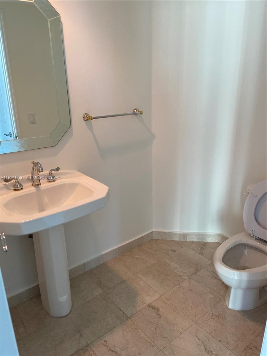 3370 Hidden Bay Dr # 1914, Aventura FL 33180 — 15