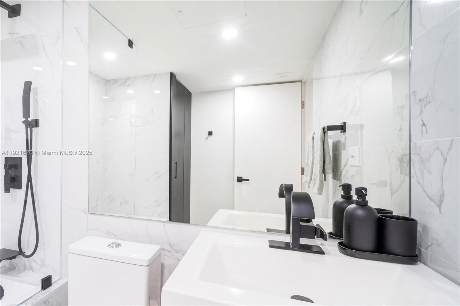 1500 Bay Rd # 1558S, Miami Beach FL 33139 — 27