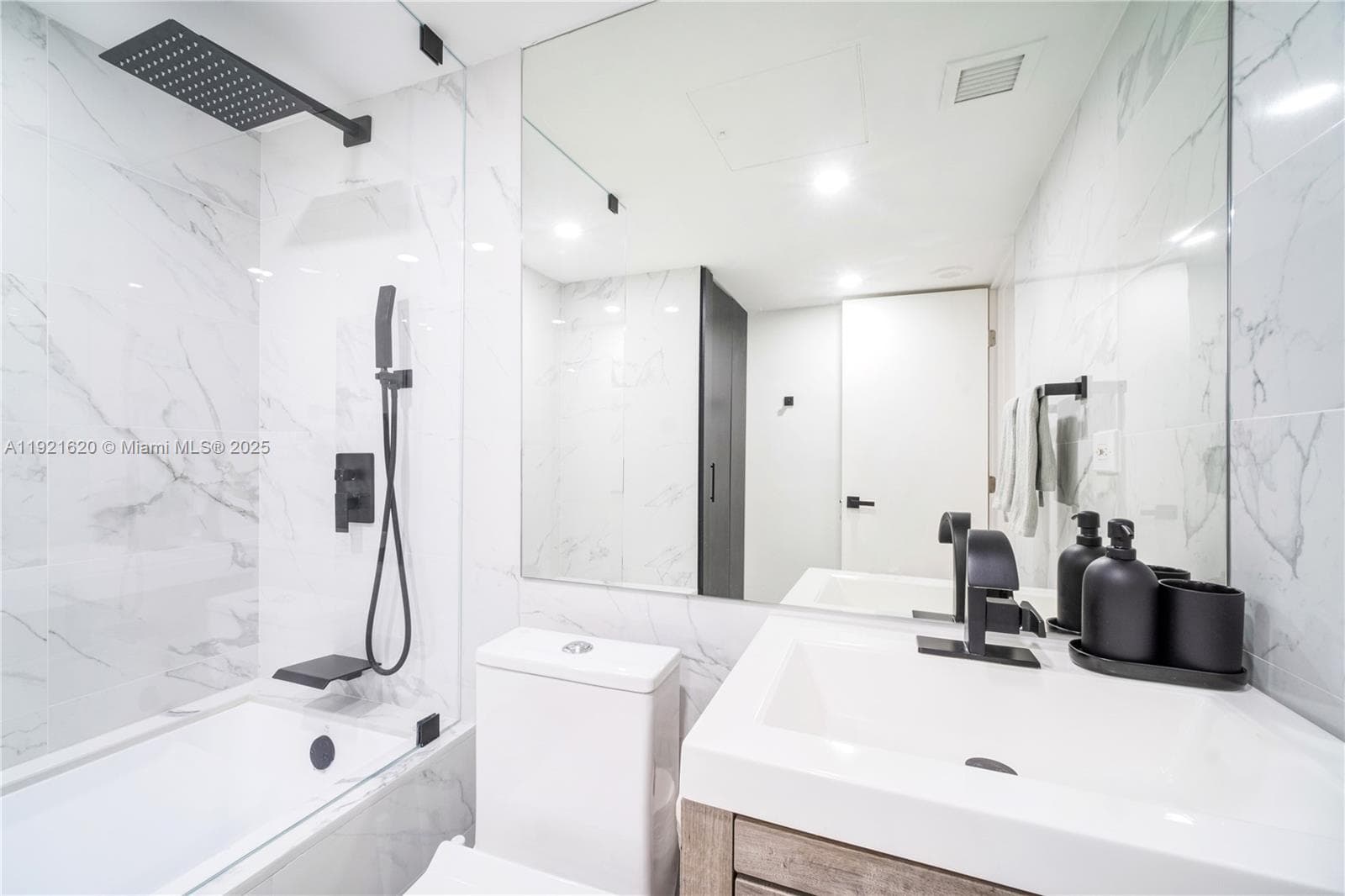 1500 Bay Rd # 1558S, Miami Beach FL 33139 — 26