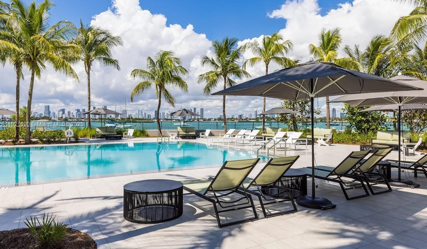 1500 Bay Rd # 1558S, Miami Beach FL 33139 — 31