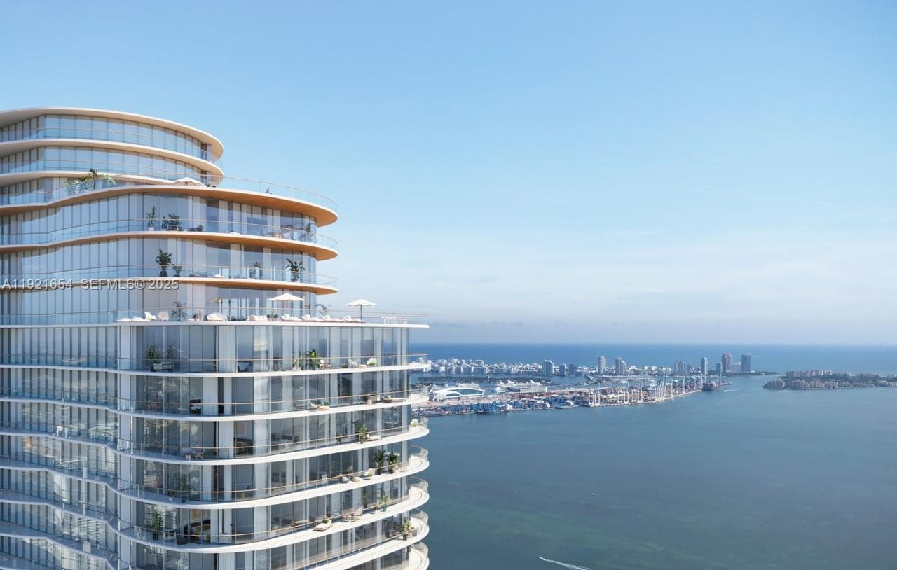 1420 S Miami Ave # 5706, Miami FL 33130 — 2
