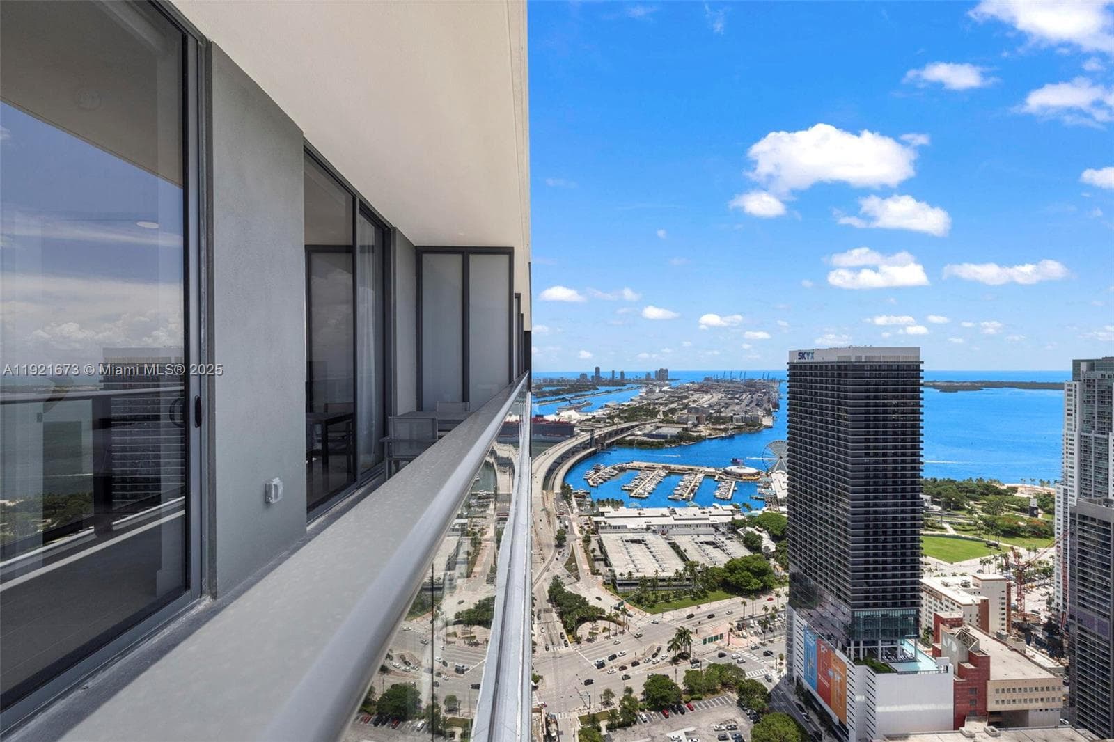159 NE 6th St # 5008, Miami FL 33132 — 2