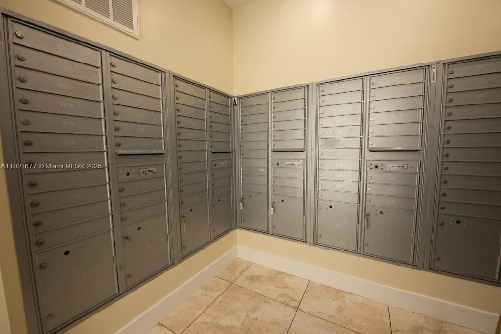 201 178th Dr # 323, Sunny Isles Beach FL 33160 — 62