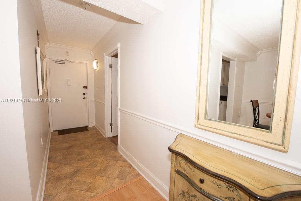 201 178th Dr # 323, Sunny Isles Beach FL 33160 — 2