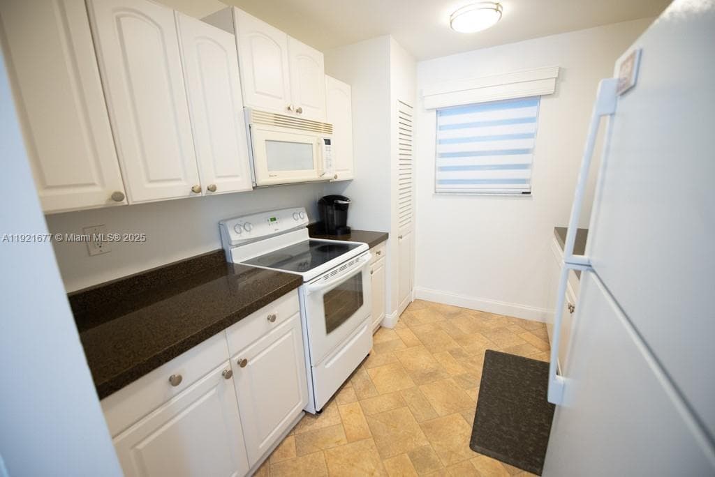201 178th Dr # 323, Sunny Isles Beach FL 33160 — 22