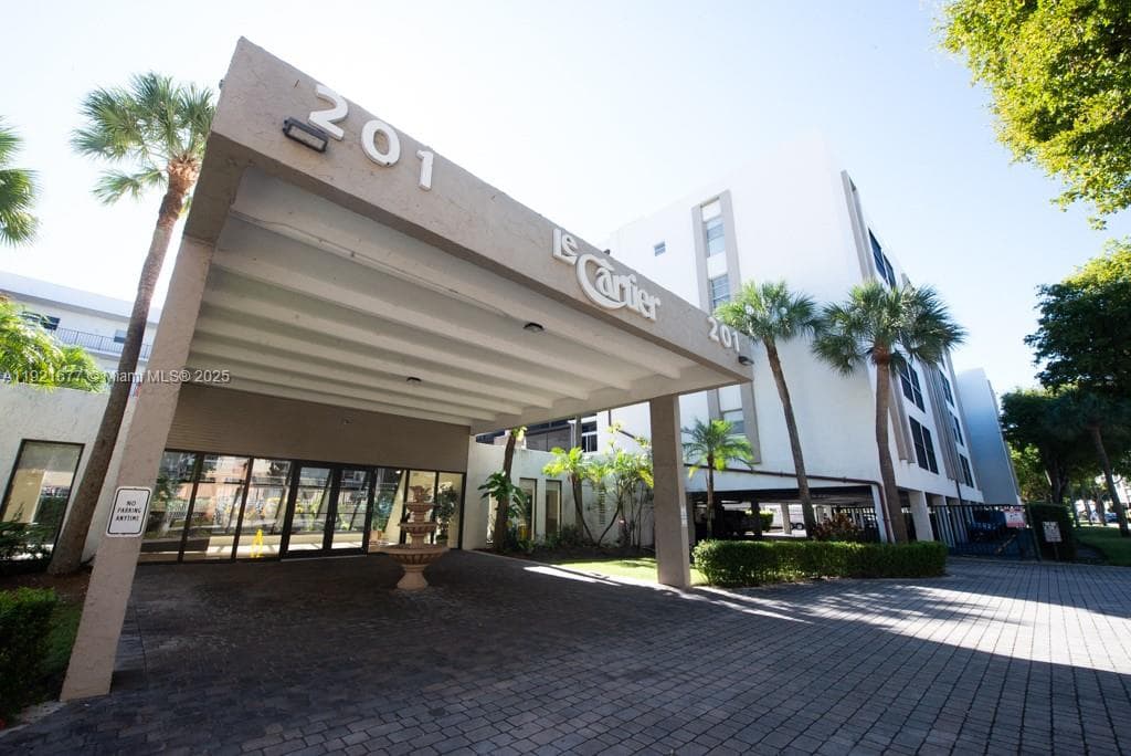 201 178th Dr # 323, Sunny Isles Beach FL 33160 — 67