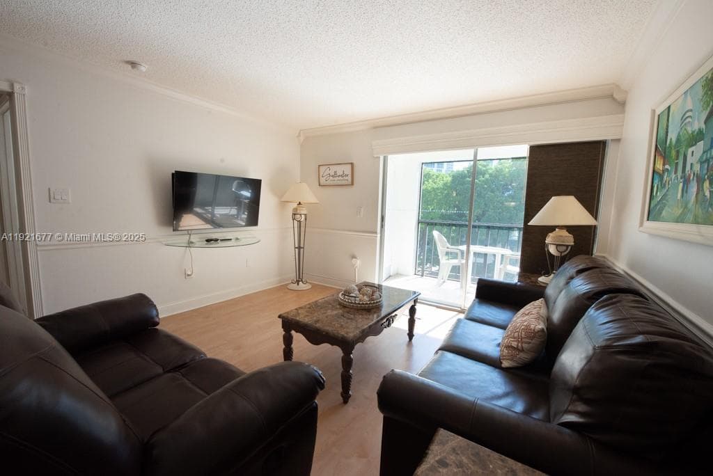 201 178th Dr # 323, Sunny Isles Beach FL 33160 — 1