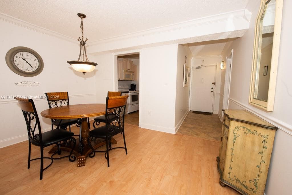 201 178th Dr # 323, Sunny Isles Beach FL 33160 — 9