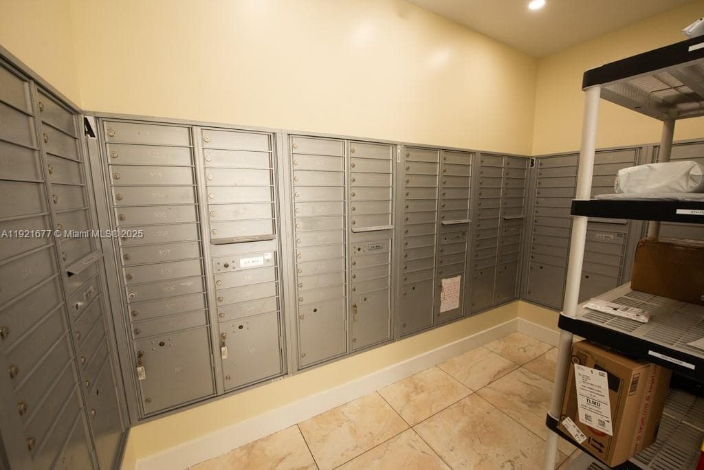 201 178th Dr # 323, Sunny Isles Beach FL 33160 — 61