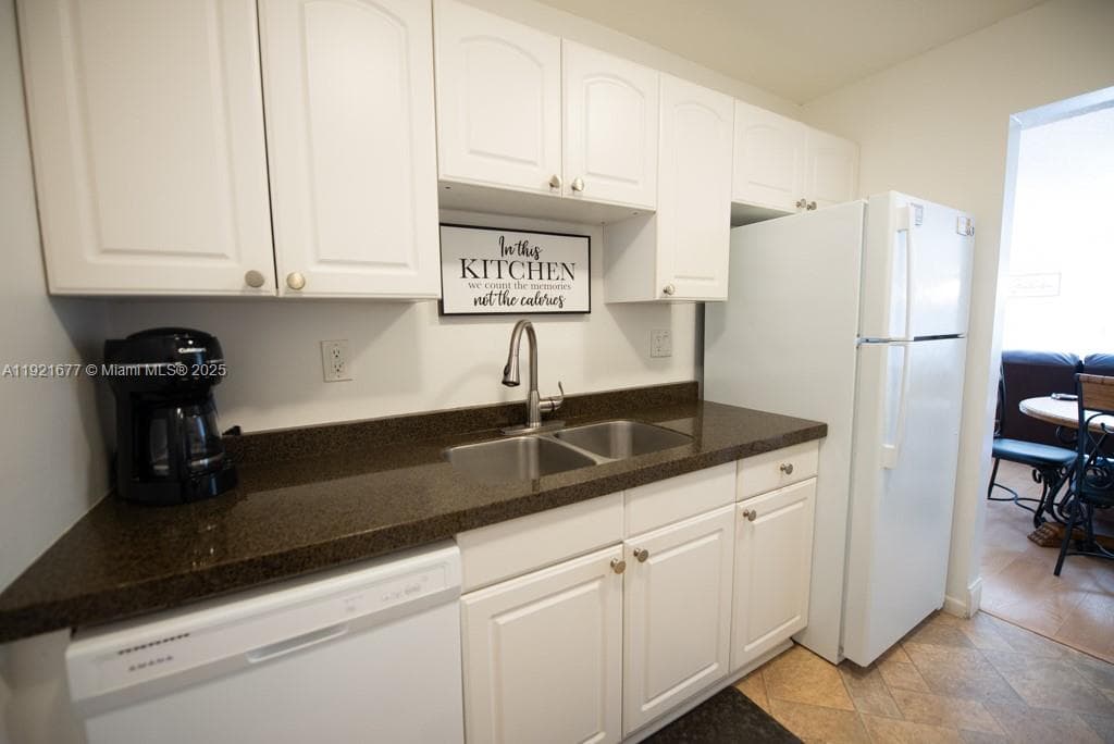 201 178th Dr # 323, Sunny Isles Beach FL 33160 — 21