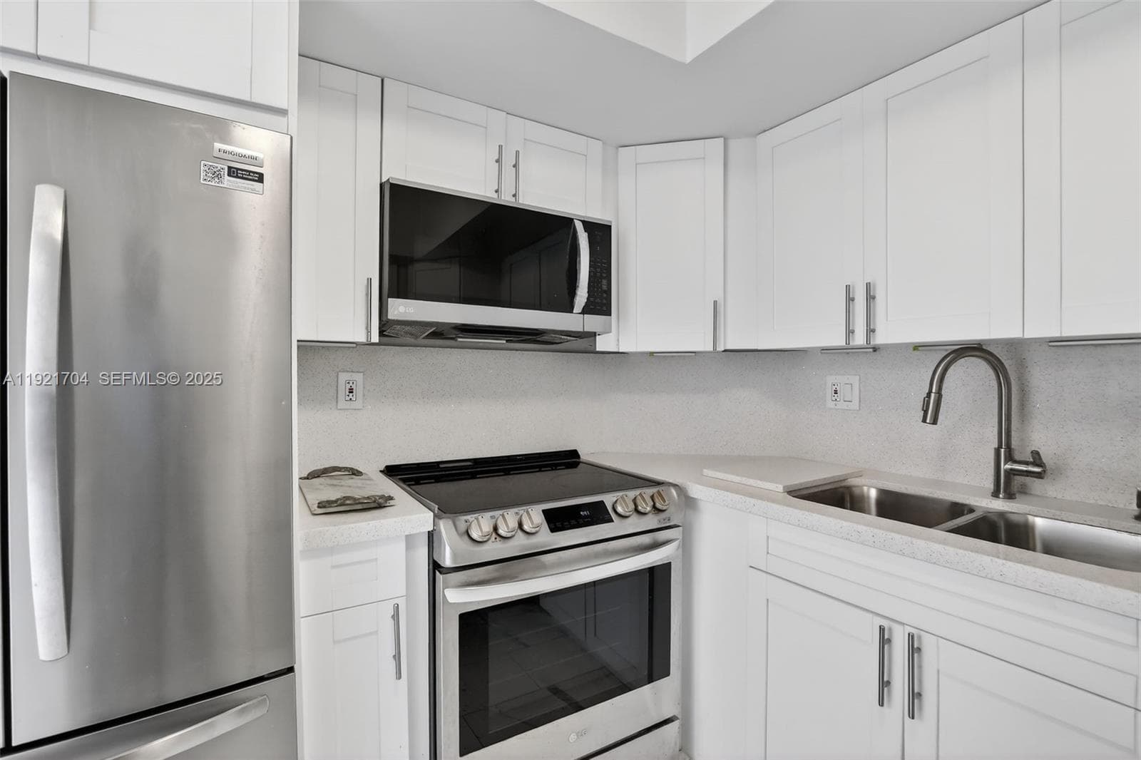 300 Bayview Dr # 308, Sunny Isles Beach FL 33160 — 17