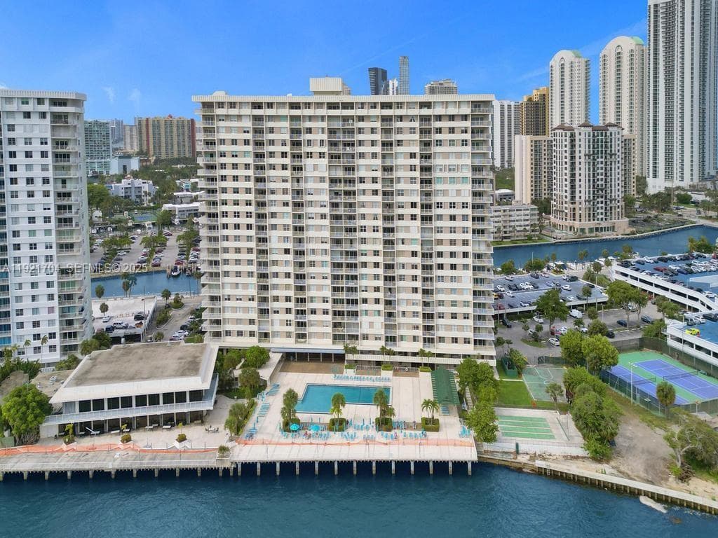 300 Bayview Dr # 308, Sunny Isles Beach FL 33160 — 9