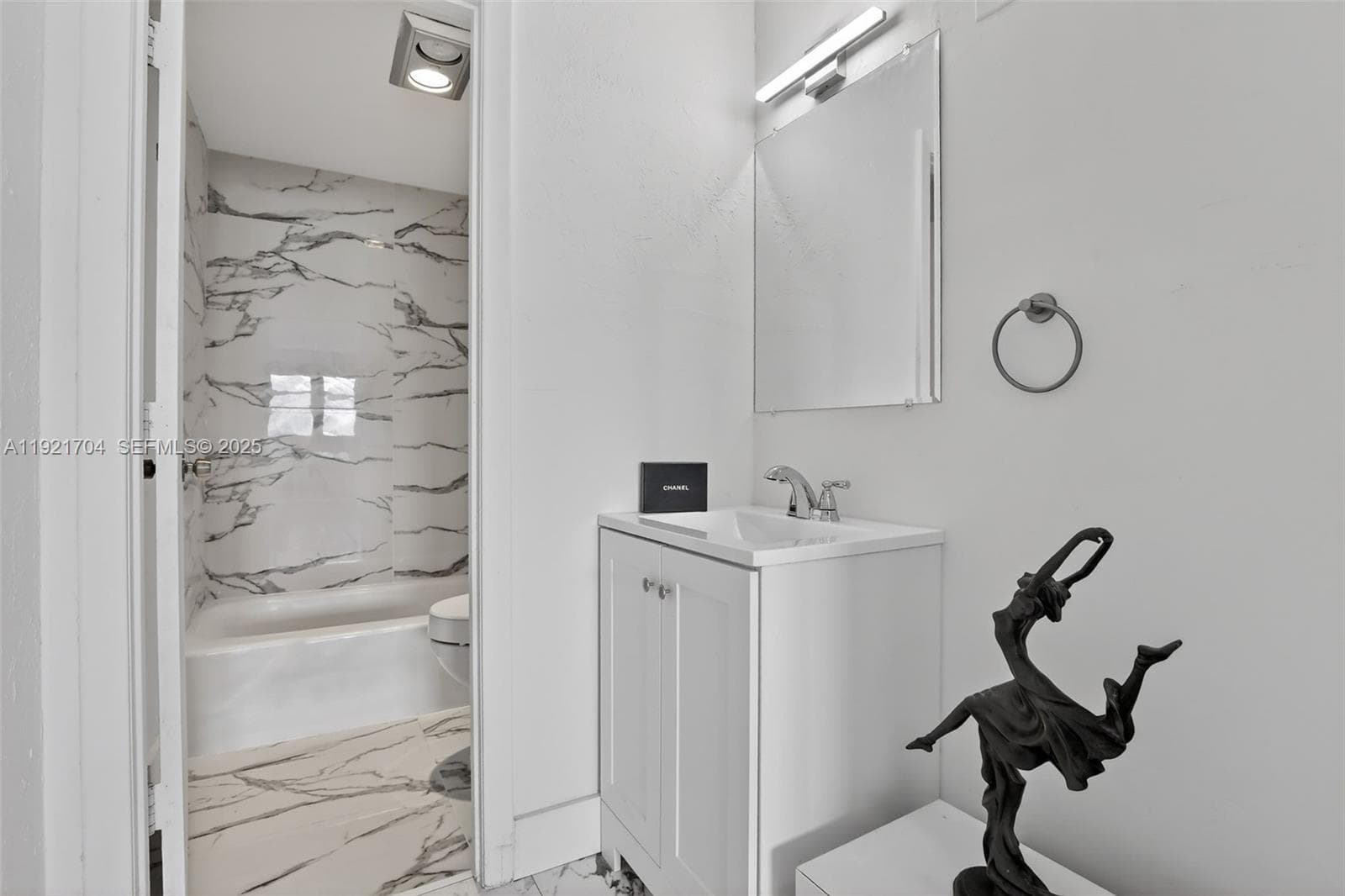 300 Bayview Dr # 308, Sunny Isles Beach FL 33160 — 37