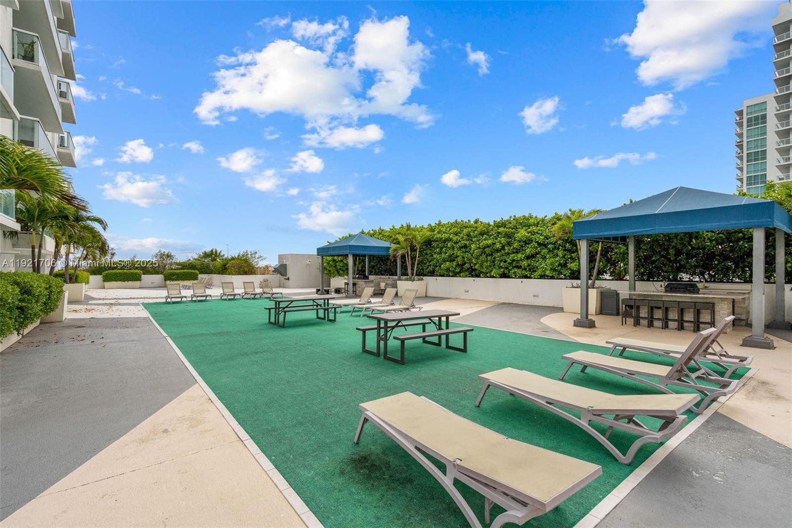 1871 NW S River Dr # 1402, Miami FL 33125 — 29