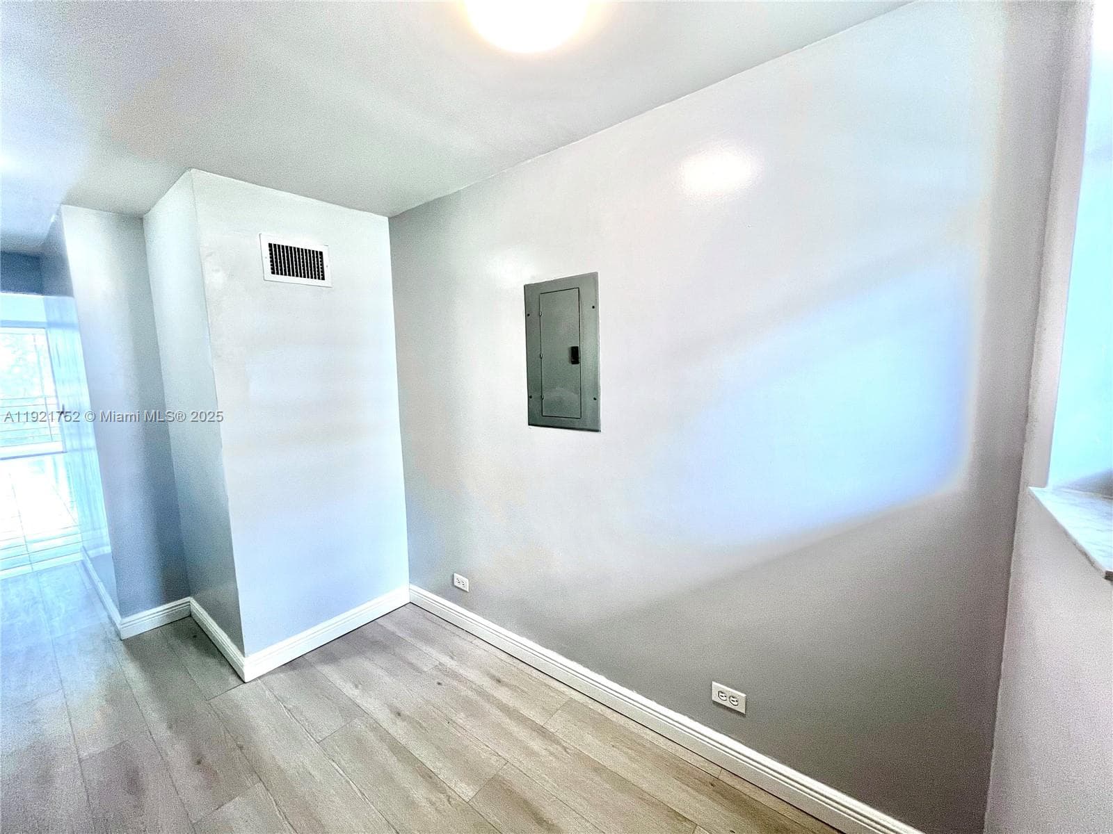 3660 NE 166th St # 505, North Miami Beach FL 33160 — 7