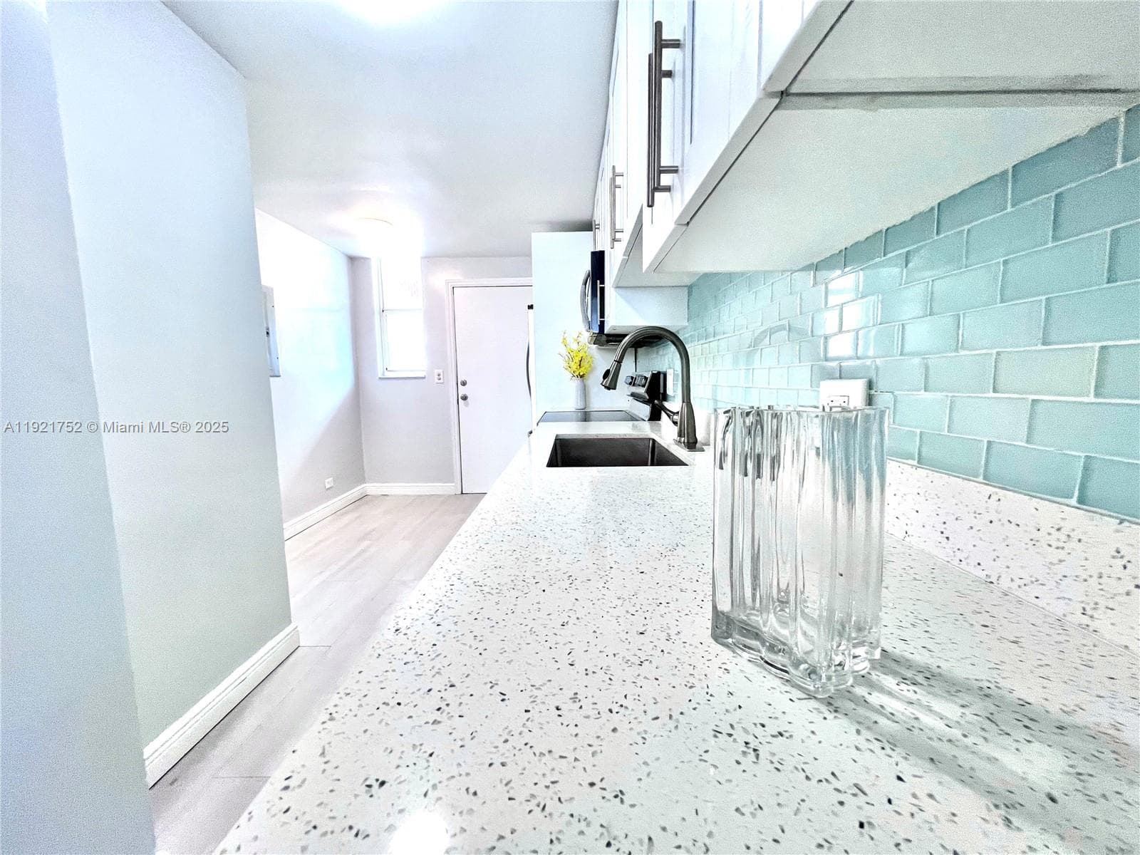 3660 NE 166th St # 505, North Miami Beach FL 33160 — 3