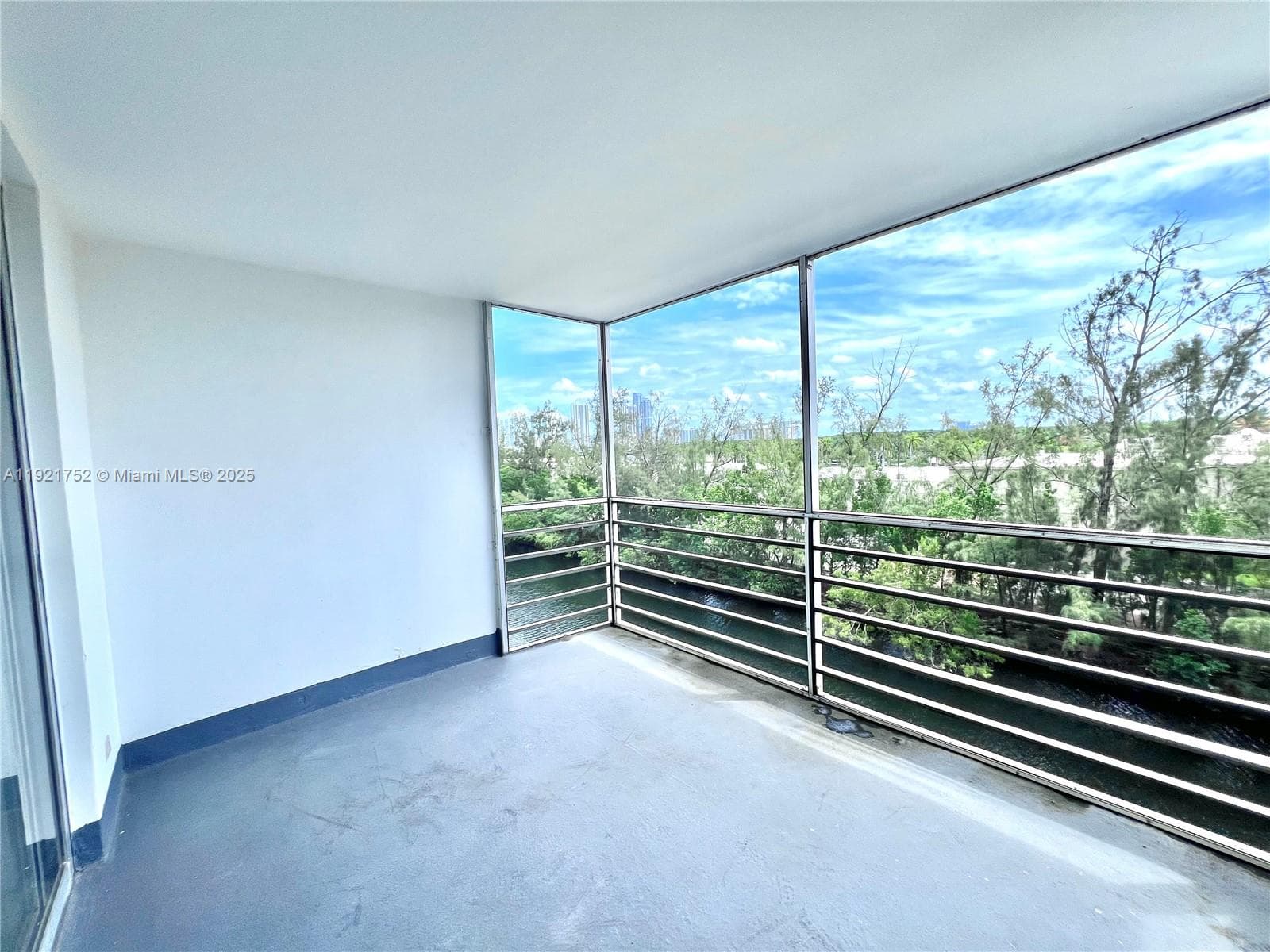 3660 NE 166th St # 505, North Miami Beach FL 33160 — 20