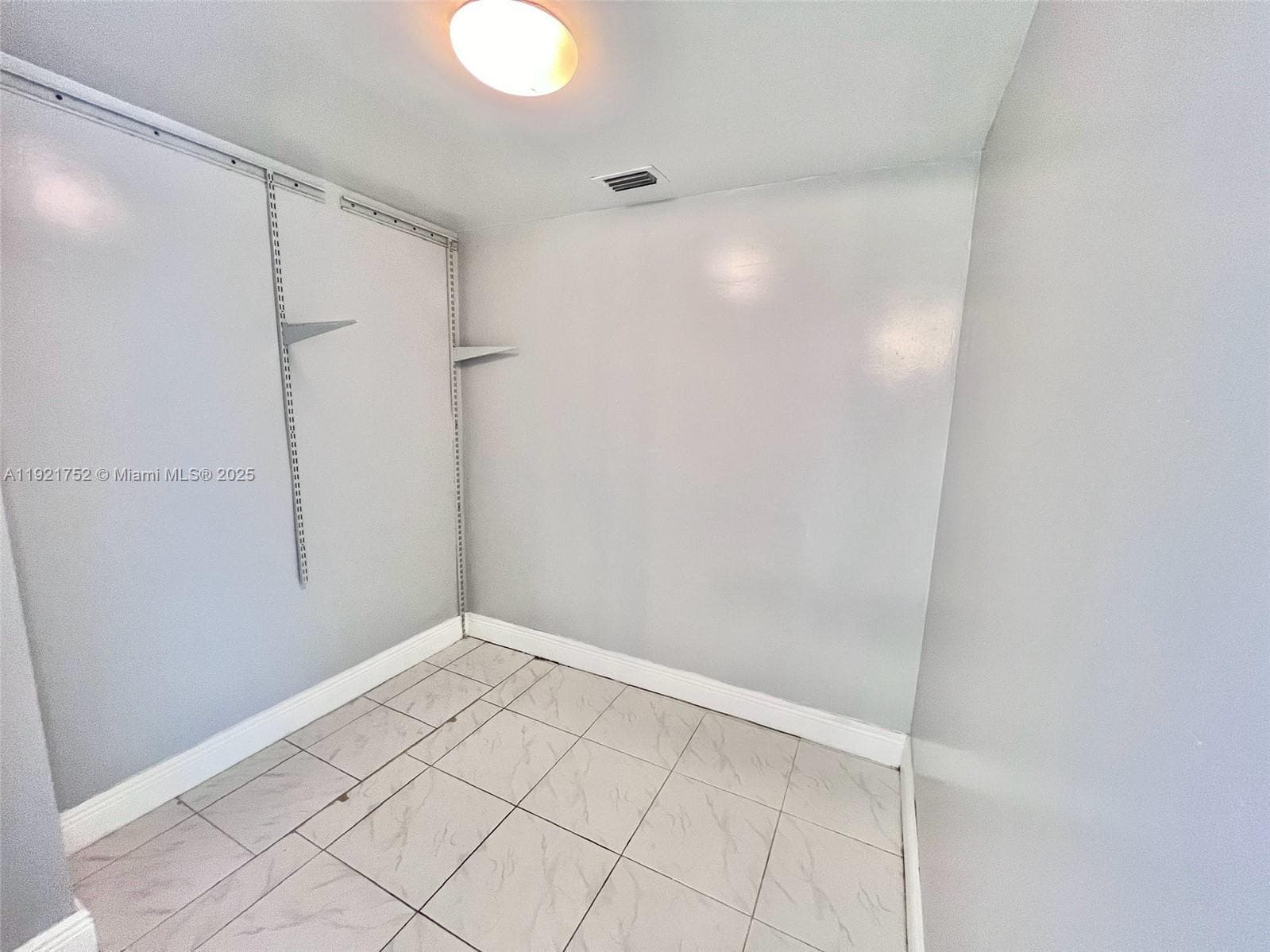 3660 NE 166th St # 505, North Miami Beach FL 33160 — 15