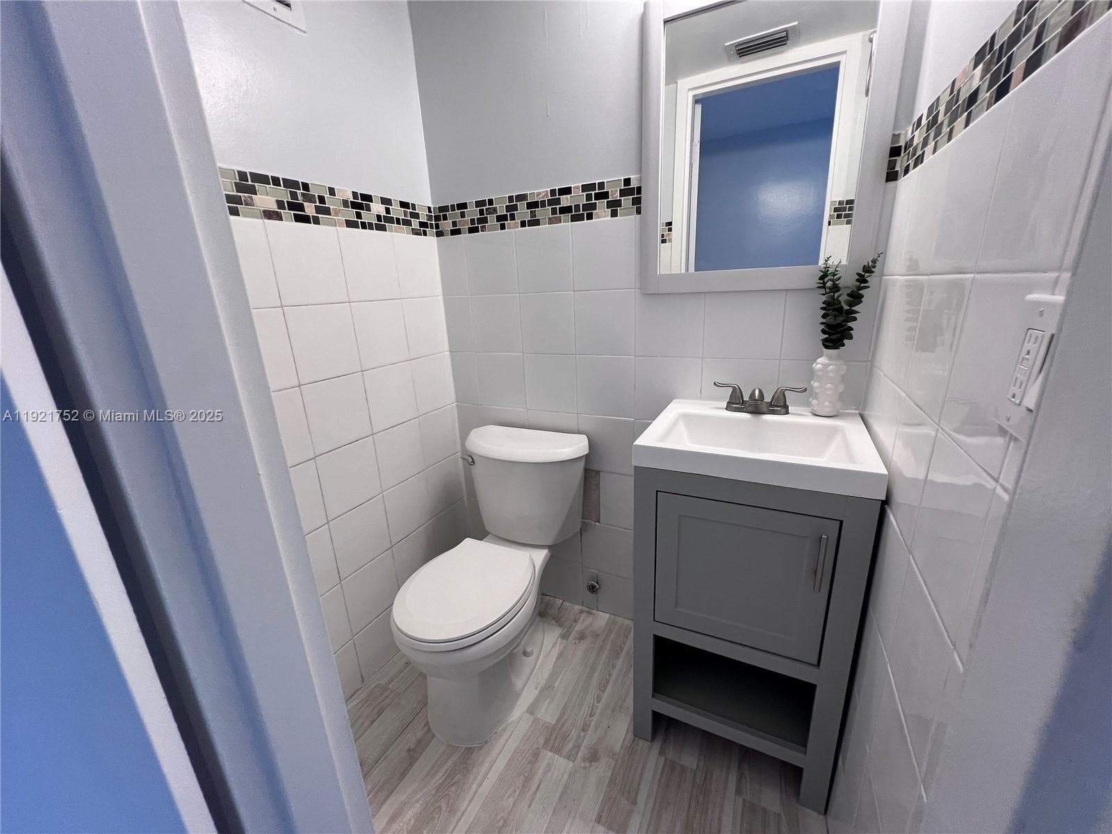 3660 NE 166th St # 505, North Miami Beach FL 33160 — 19
