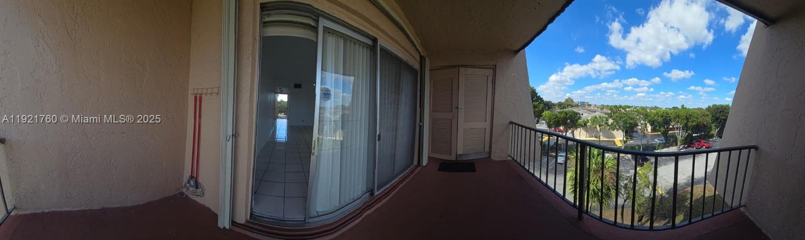 13707 Kendale Lakes Cir, Miami FL 33183 — 9
