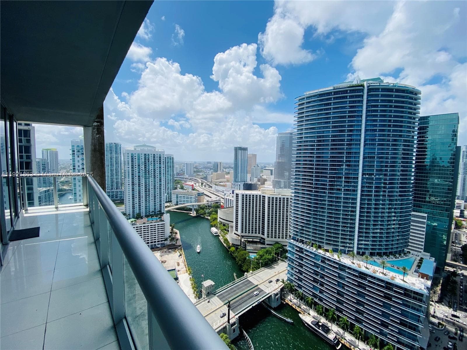 475 Brickell Ave # 3715, Miami FL 33131 — 2
