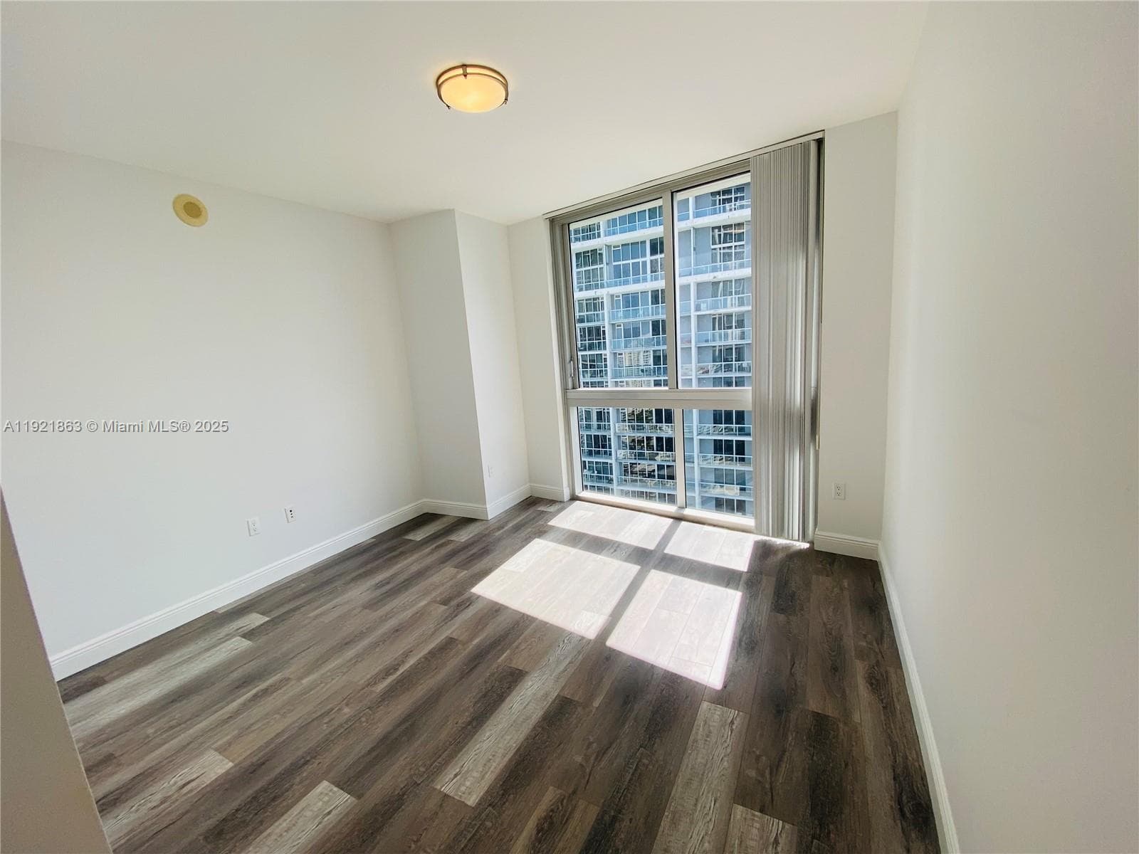 475 Brickell Ave # 3715, Miami FL 33131 — 9