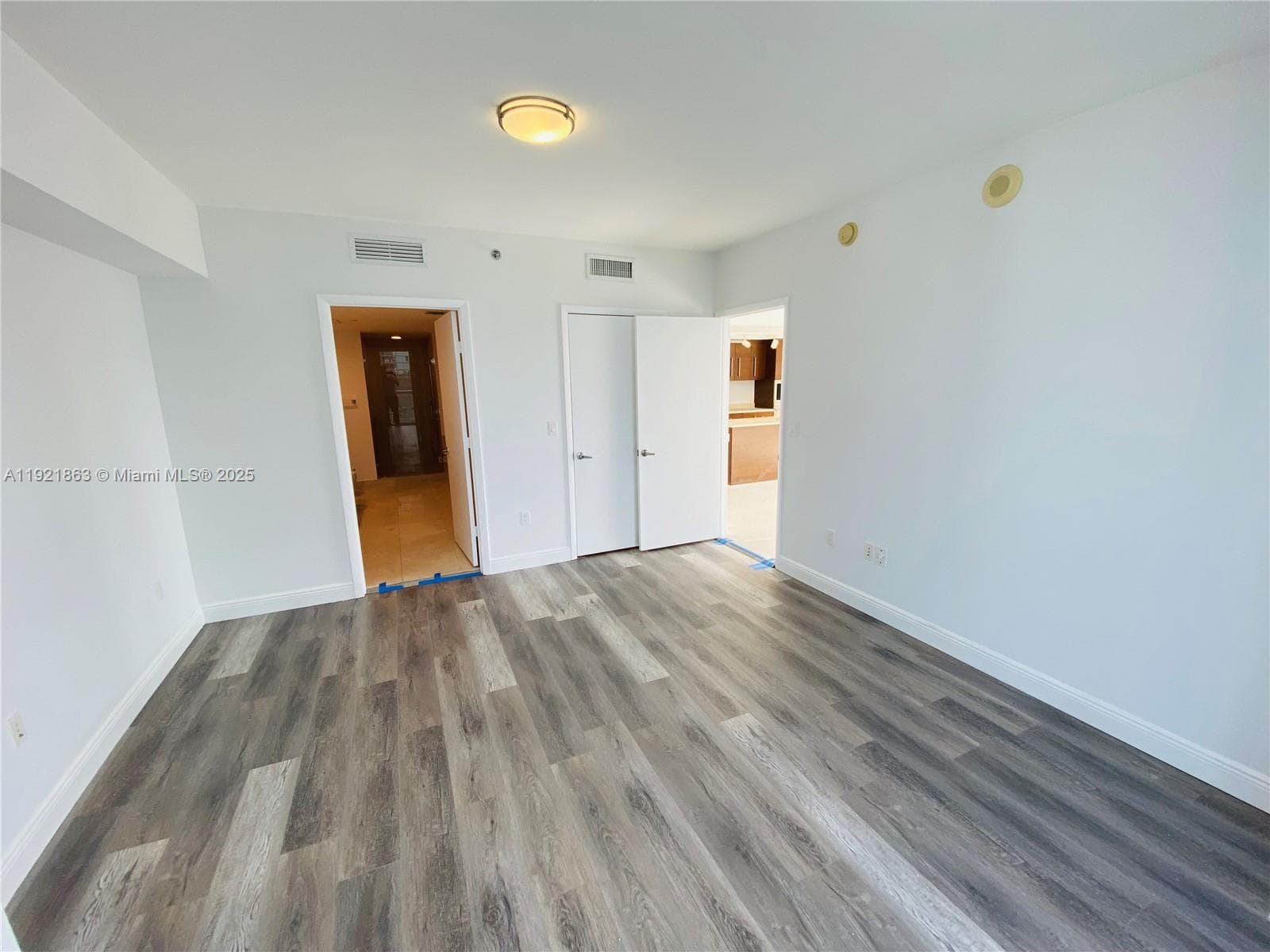475 Brickell Ave # 3715, Miami FL 33131 — 11