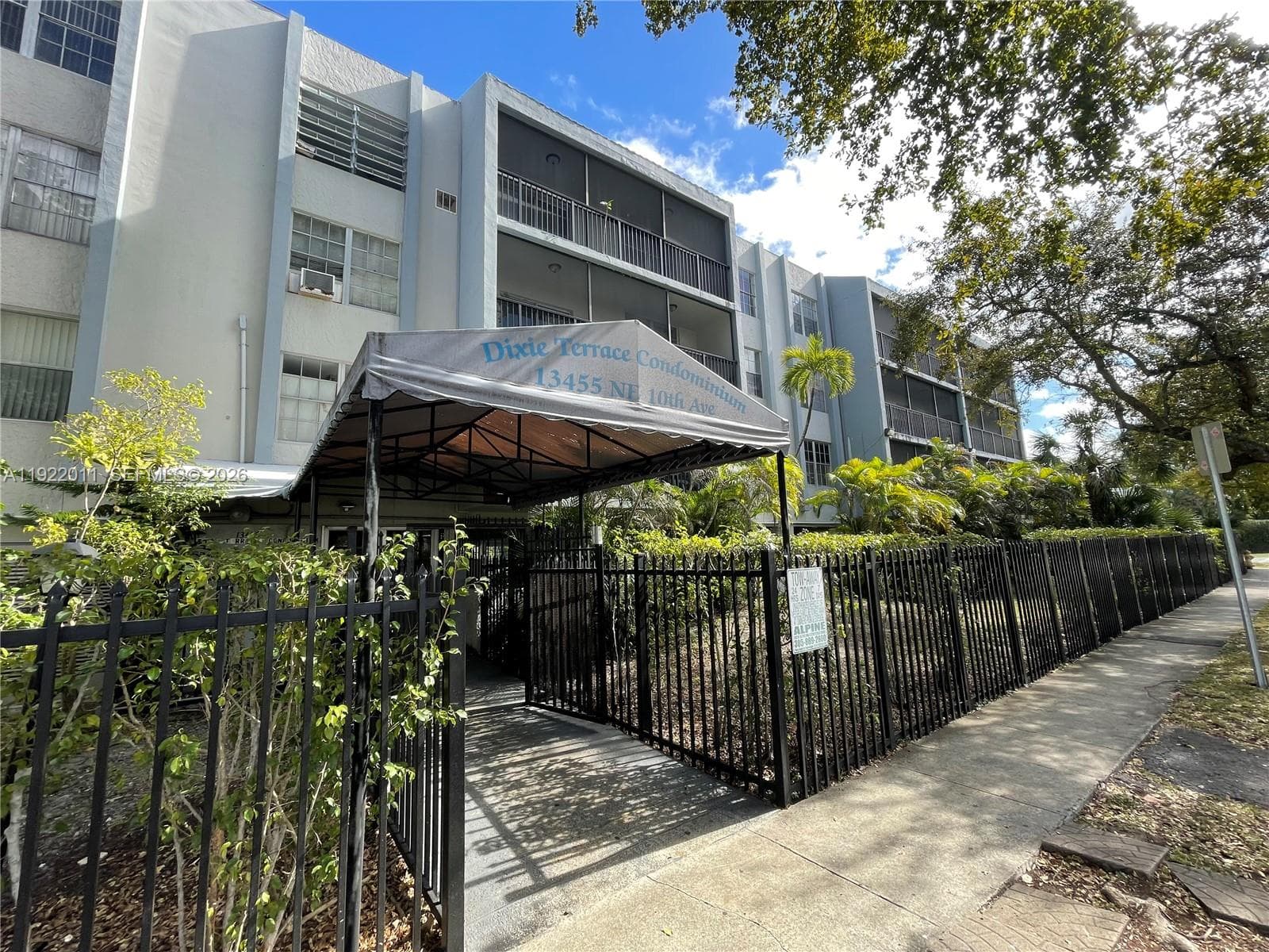 Dixie Terrace Condo, North Miami, FL — 1