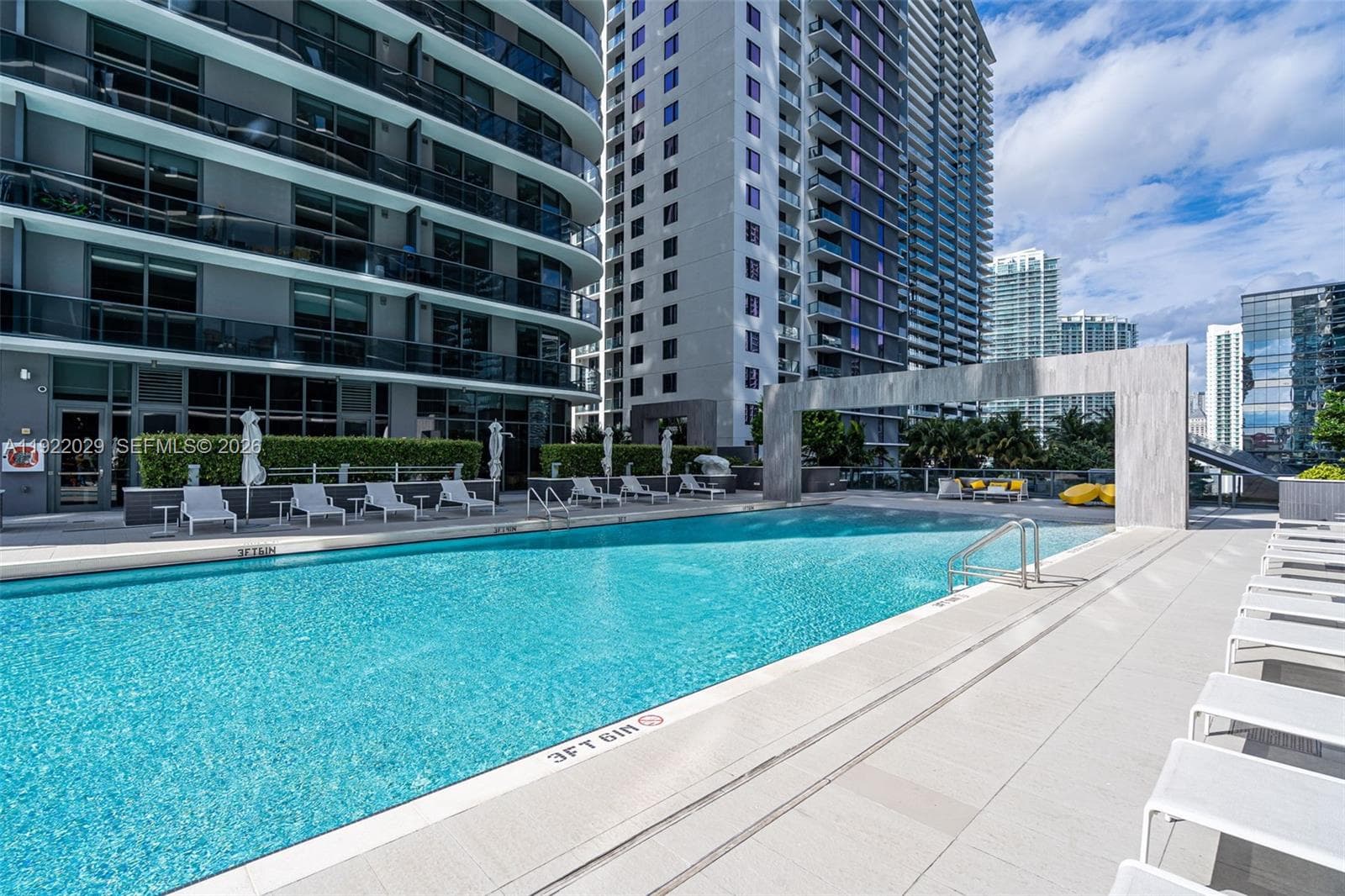 55 SW 9th St # 1705, Miami FL 33130 — 24