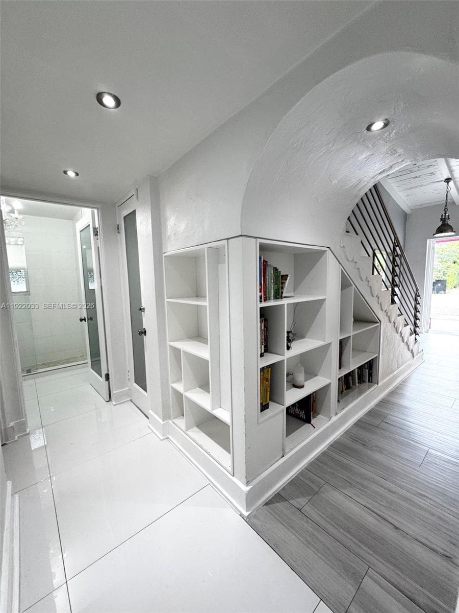 3470 Sheridan Ave, Miami Beach FL 33140 — 17