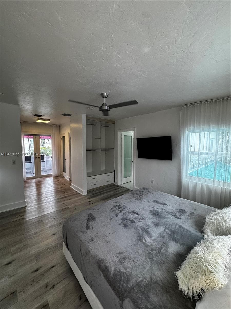 3470 Sheridan Ave, Miami Beach FL 33140 — 25