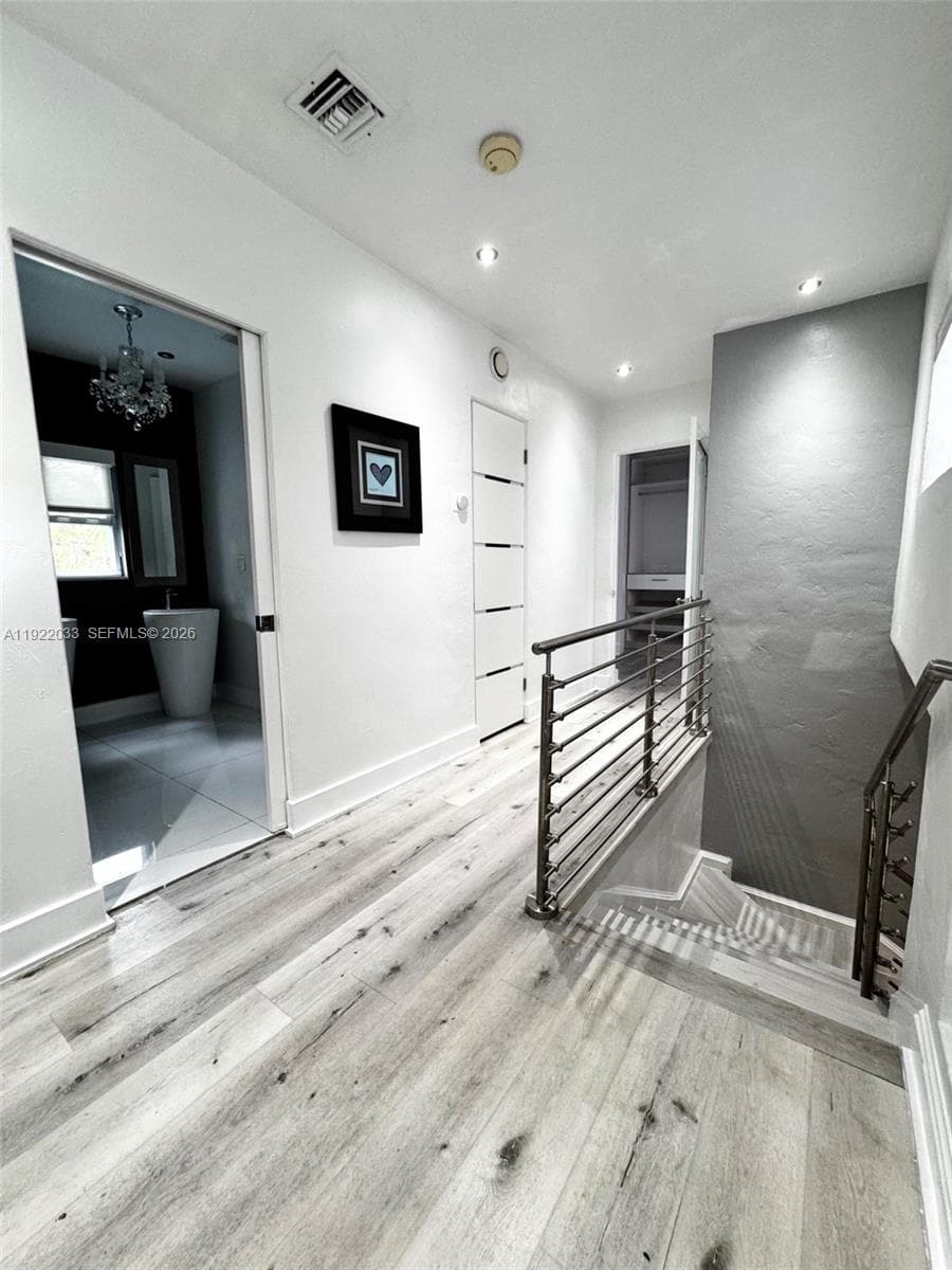 3470 Sheridan Ave, Miami Beach FL 33140 — 21