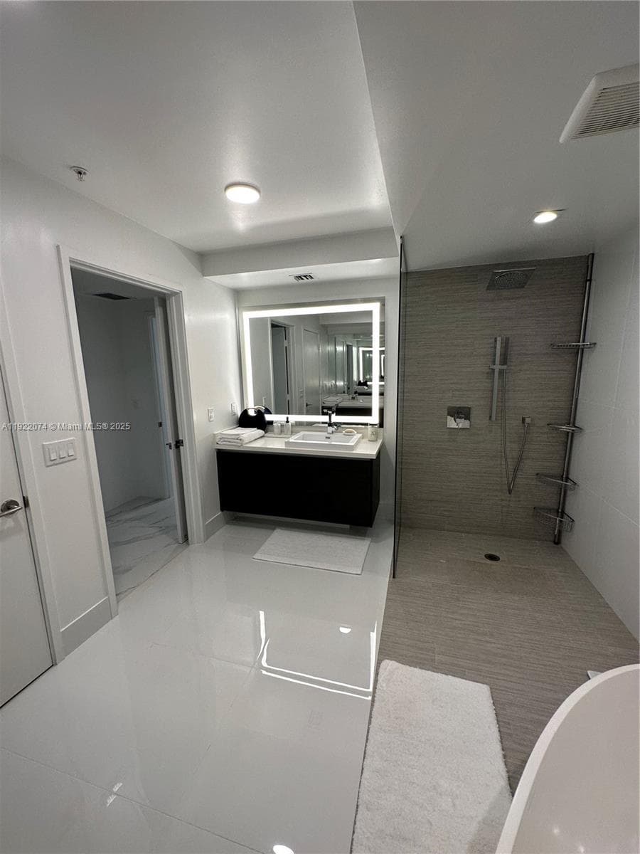 330 Sunny Isles Blvd # 2002, Sunny Isles Beach FL 33160 — 52