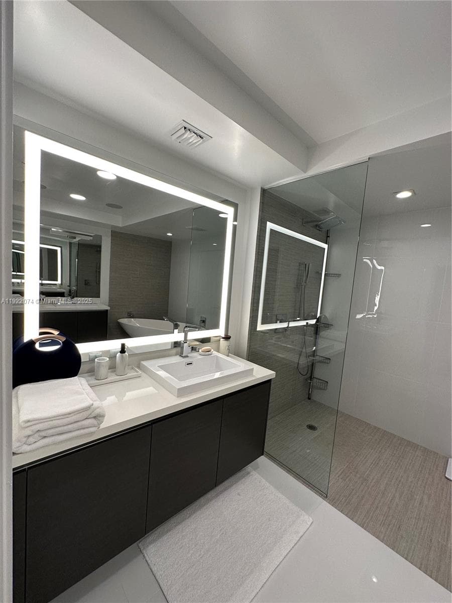 330 Sunny Isles Blvd # 2002, Sunny Isles Beach FL 33160 — 53
