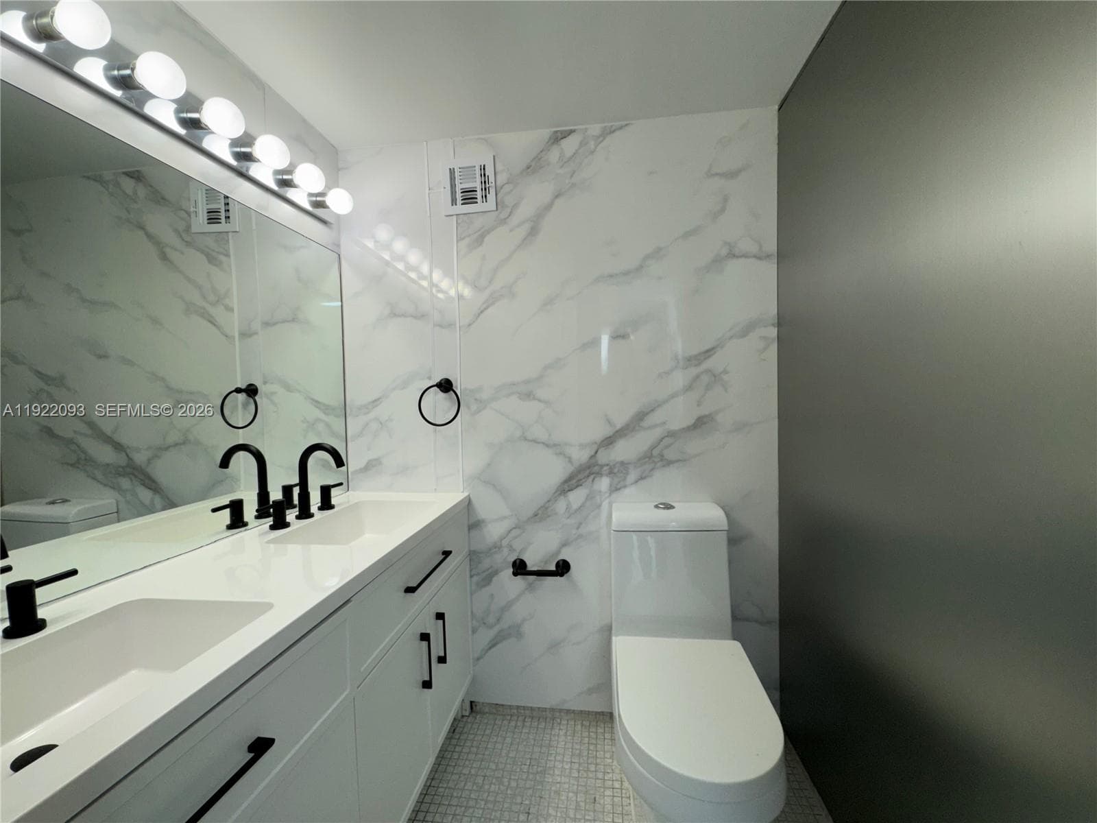 1200 West Ave # 15, Miami Beach FL 33139 — 33