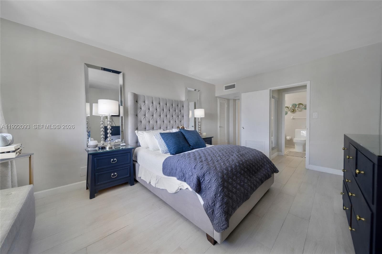 1200 West Ave # 15, Miami Beach FL 33139 — 18