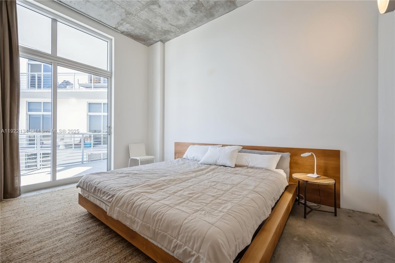 2001 Meridian Ave # 512, Miami Beach FL 33139 — 17