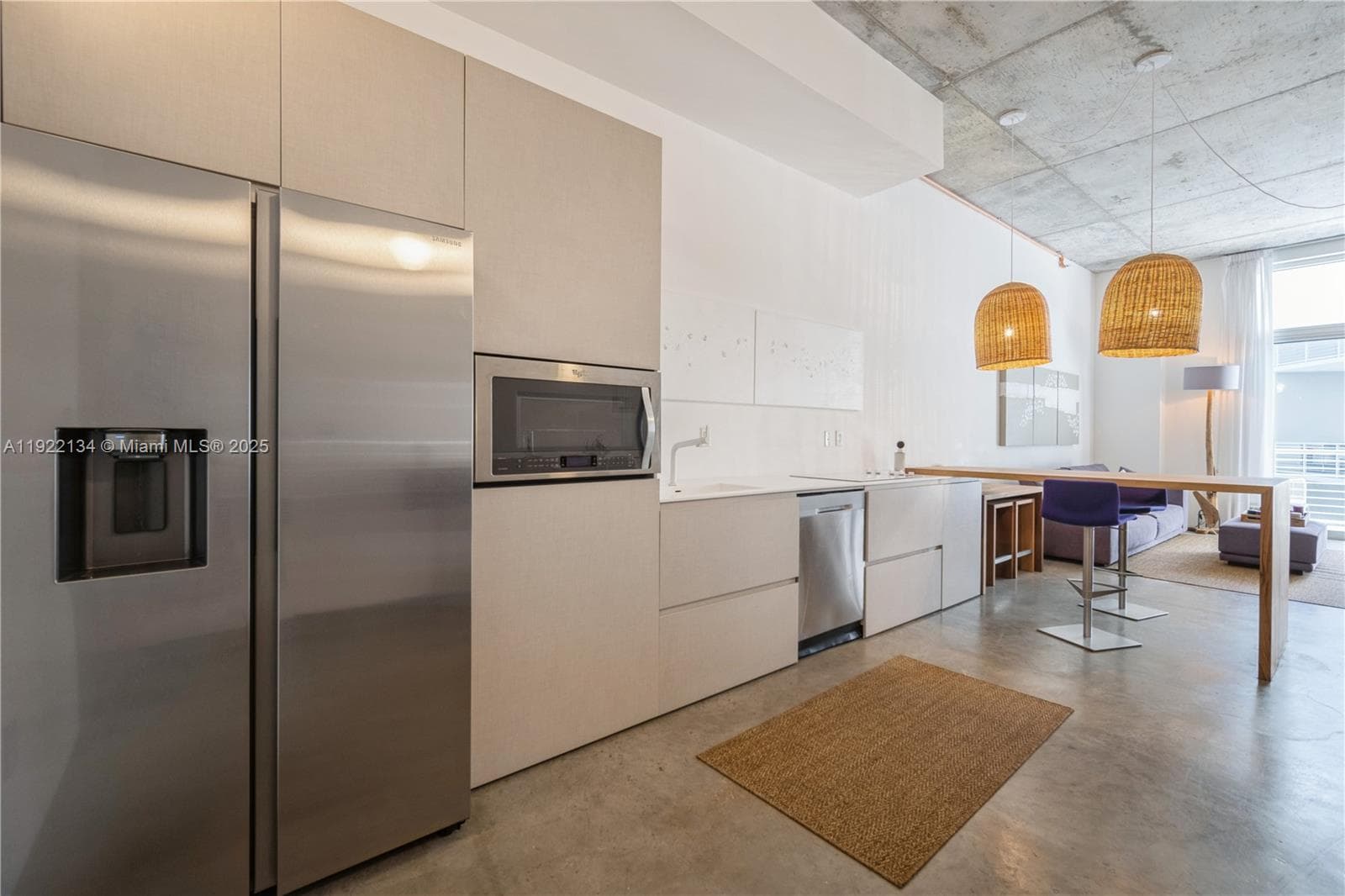 2001 Meridian Ave # 512, Miami Beach FL 33139 — 3