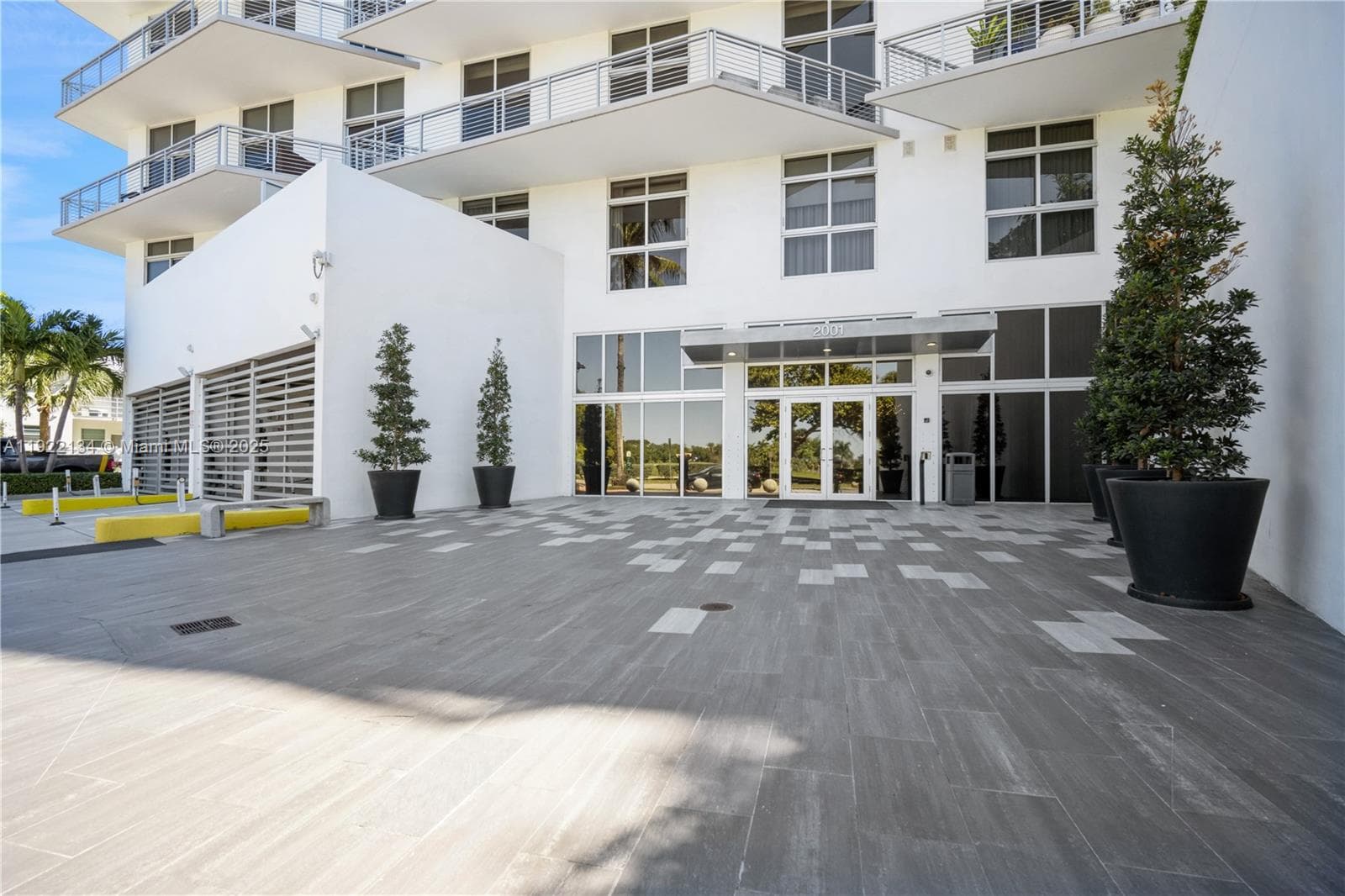 2001 Meridian Ave # 512, Miami Beach FL 33139 — 28