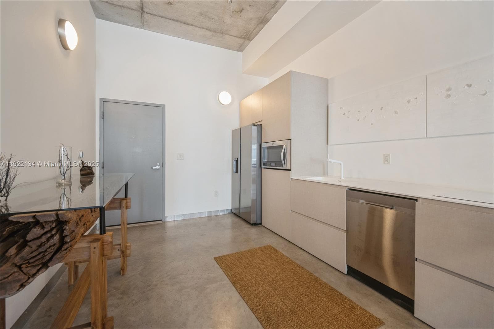 2001 Meridian Ave # 512, Miami Beach FL 33139 — 5