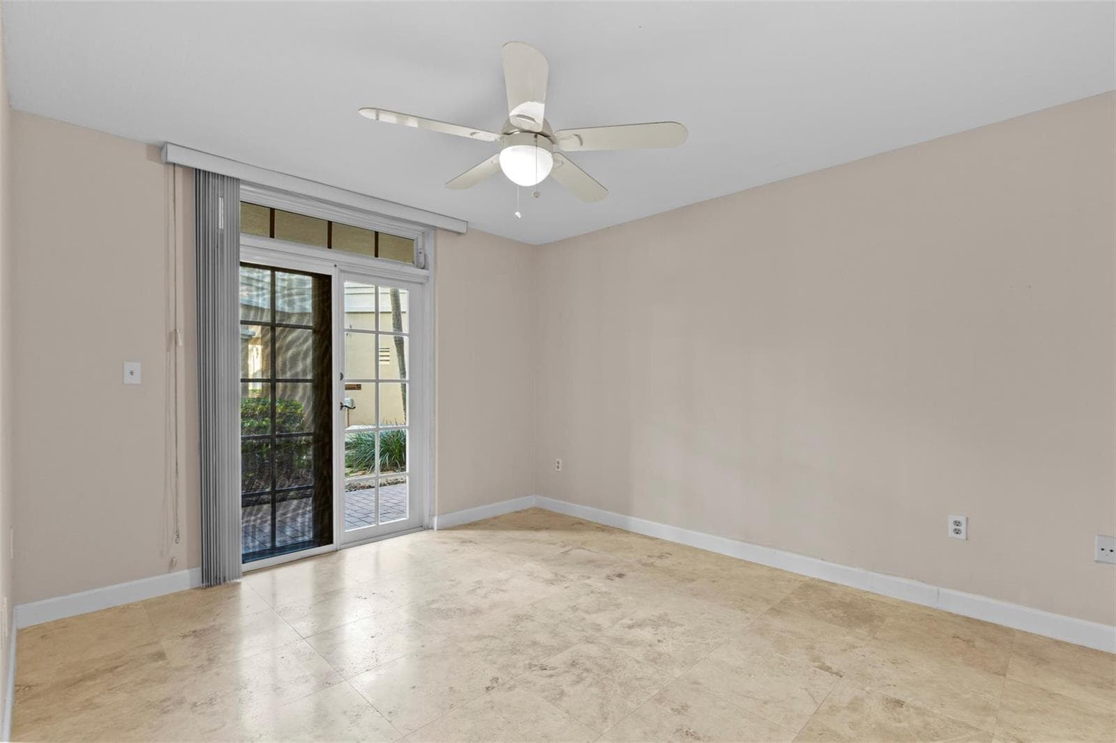 1280 S Alhambra Circle # 2112, Coral Gables FL 33146 — 24