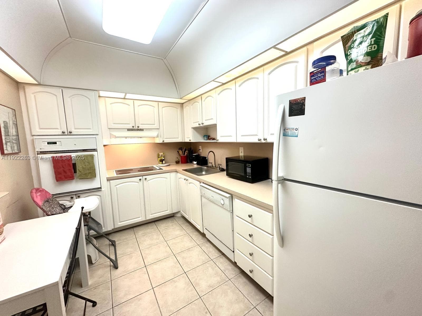 19390 Collins Ave # 414, Sunny Isles Beach FL 33160 — 6