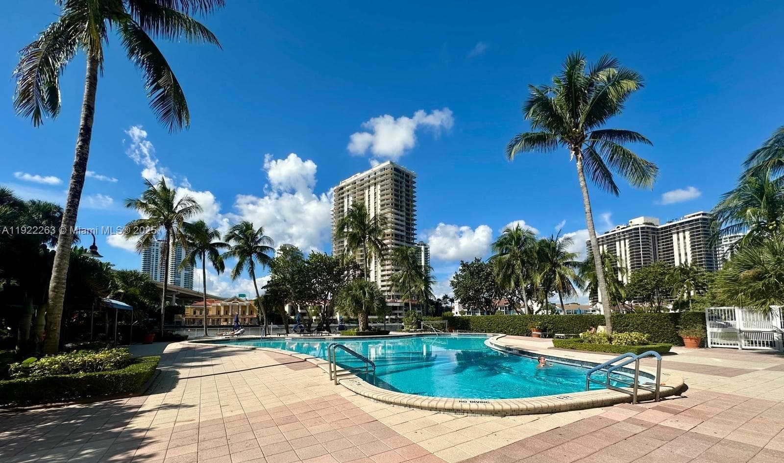 19390 Collins Ave # 414, Sunny Isles Beach FL 33160 — 35