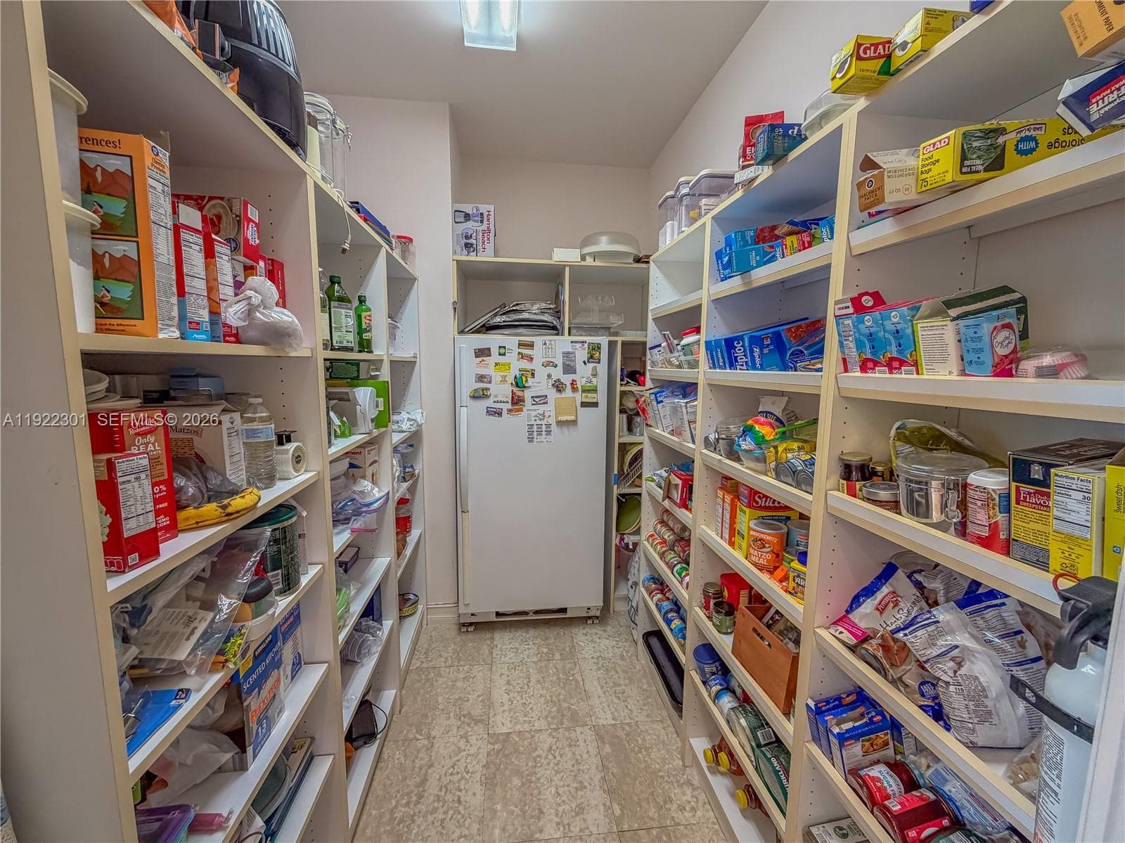 3220 NE 165th St, North Miami Beach FL 33160 — 28