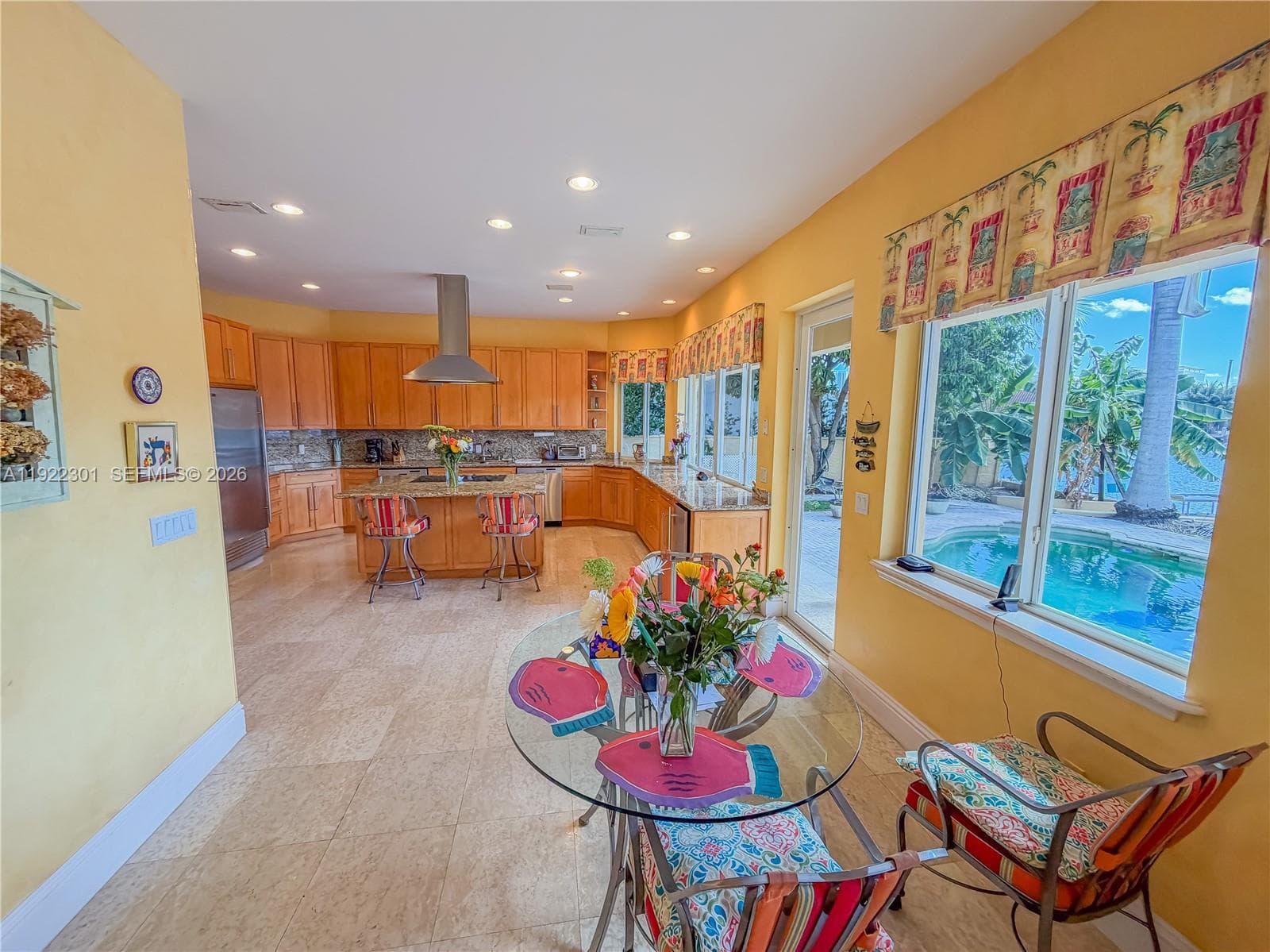 3220 NE 165th St, North Miami Beach FL 33160 — 18