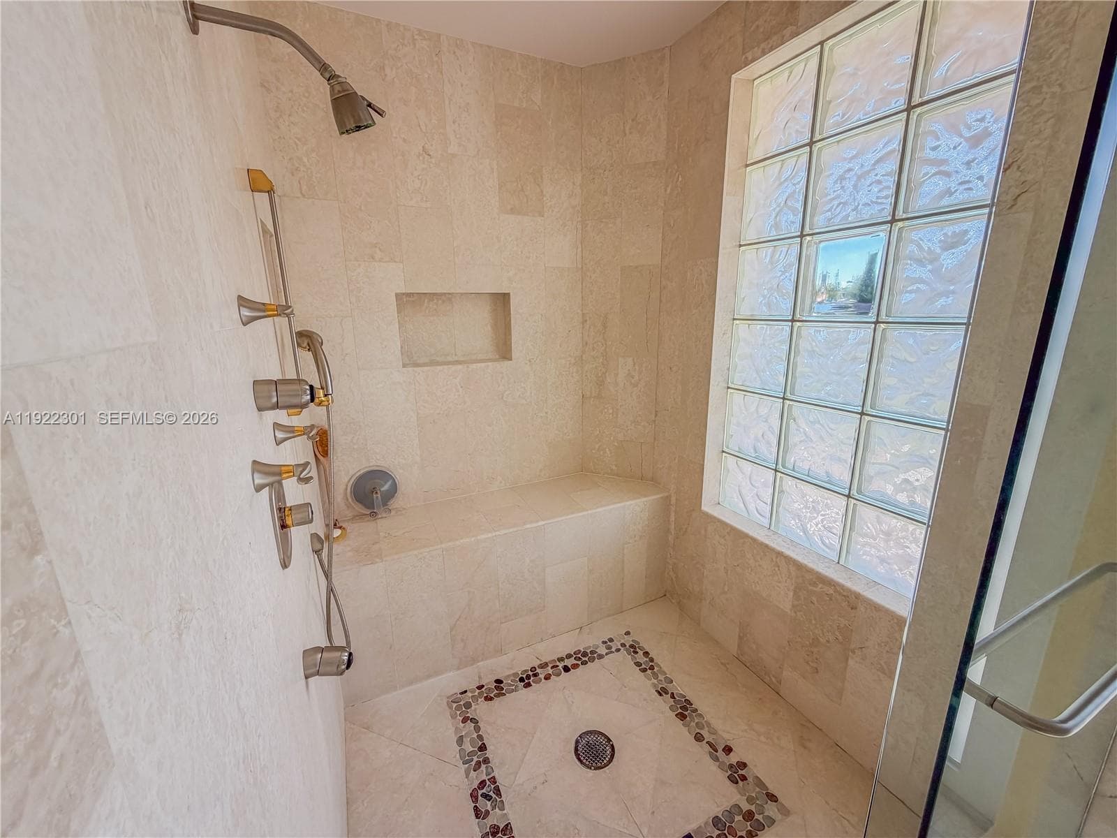 3220 NE 165th St, North Miami Beach FL 33160 — 11