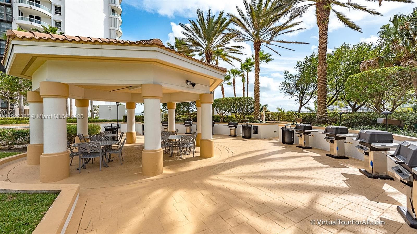 21050 Point Pl # 2001, Aventura FL 33180 — 47