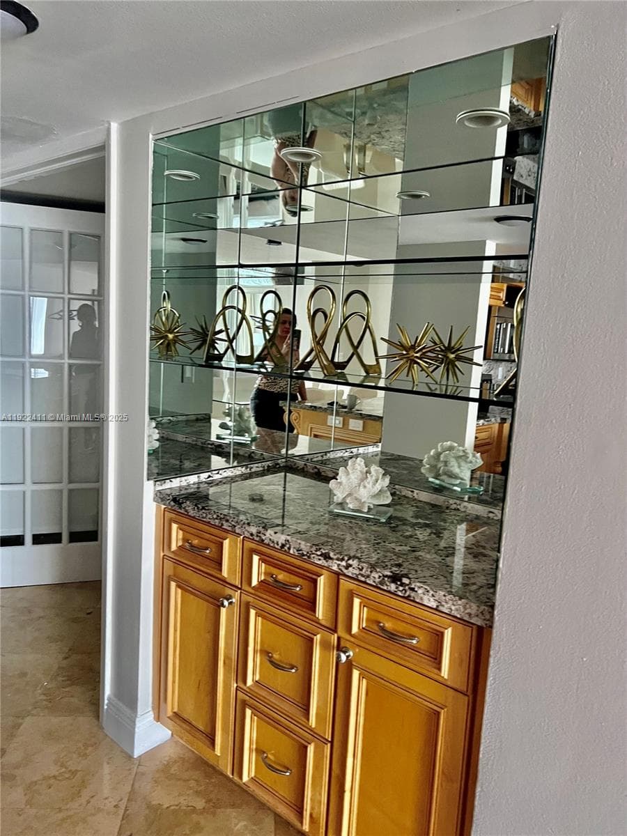 1717 N Bayshore Dr # 1856, Miami FL 33132 — 5